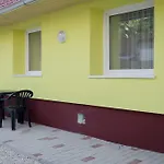 아파트 Csongradi Vendegvaro Apartmanok, Szarka Haz Csongrád