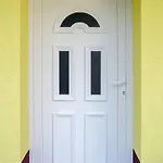아파트 Csongradi Vendegvaro Apartmanok, Szarka Haz *