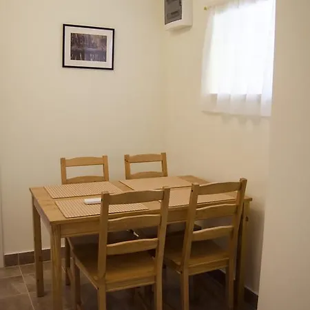 Διαμέρισμα Csongradi Vendegvaro Apartmanok, Szarka Haz Csongrád