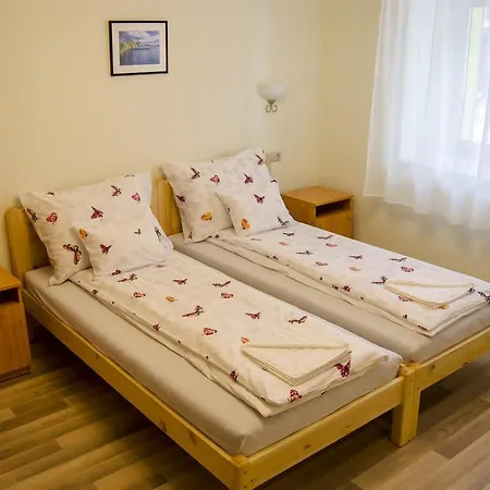 Csongradi Vendegvaro Apartmanok, Szarka Haz * Csongrád