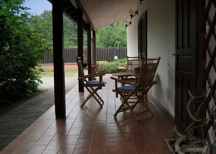 Csongradi Vendegvaro Apartmanok, Szarka Haz *
